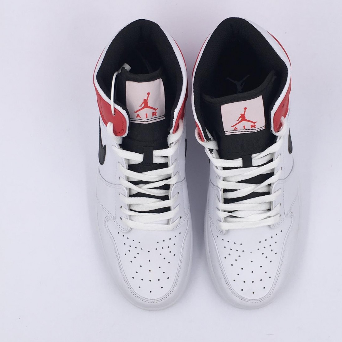 air jordan one mid chicago white
